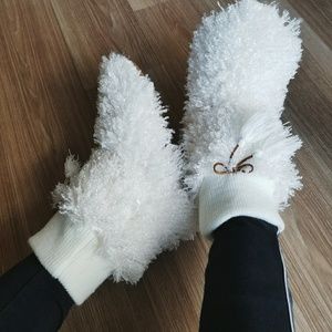 Fuzzy slipper socks